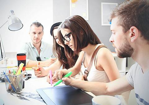 目前，還有很多的營銷策劃企業(yè)